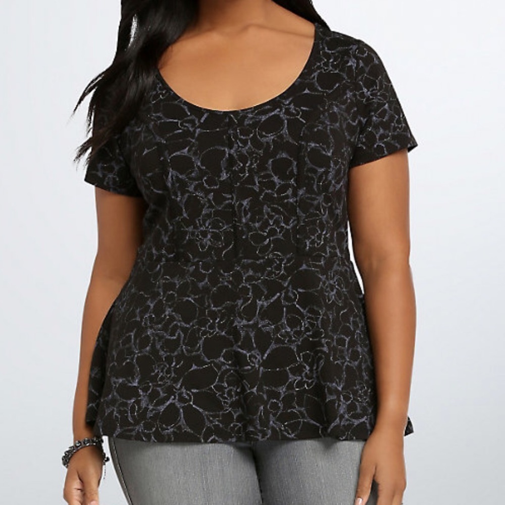 TORRID floral peplum keyhole top